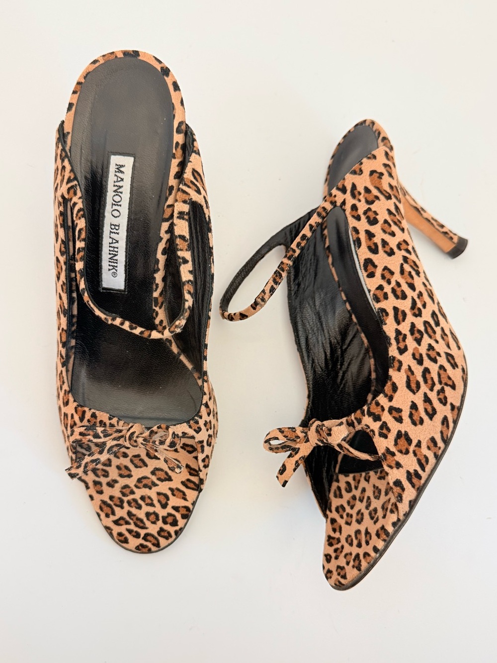 Vintage Manolo Blahnik Leopard Print Calf Hair Peep Toe Bow Mules Heels EU 37.5